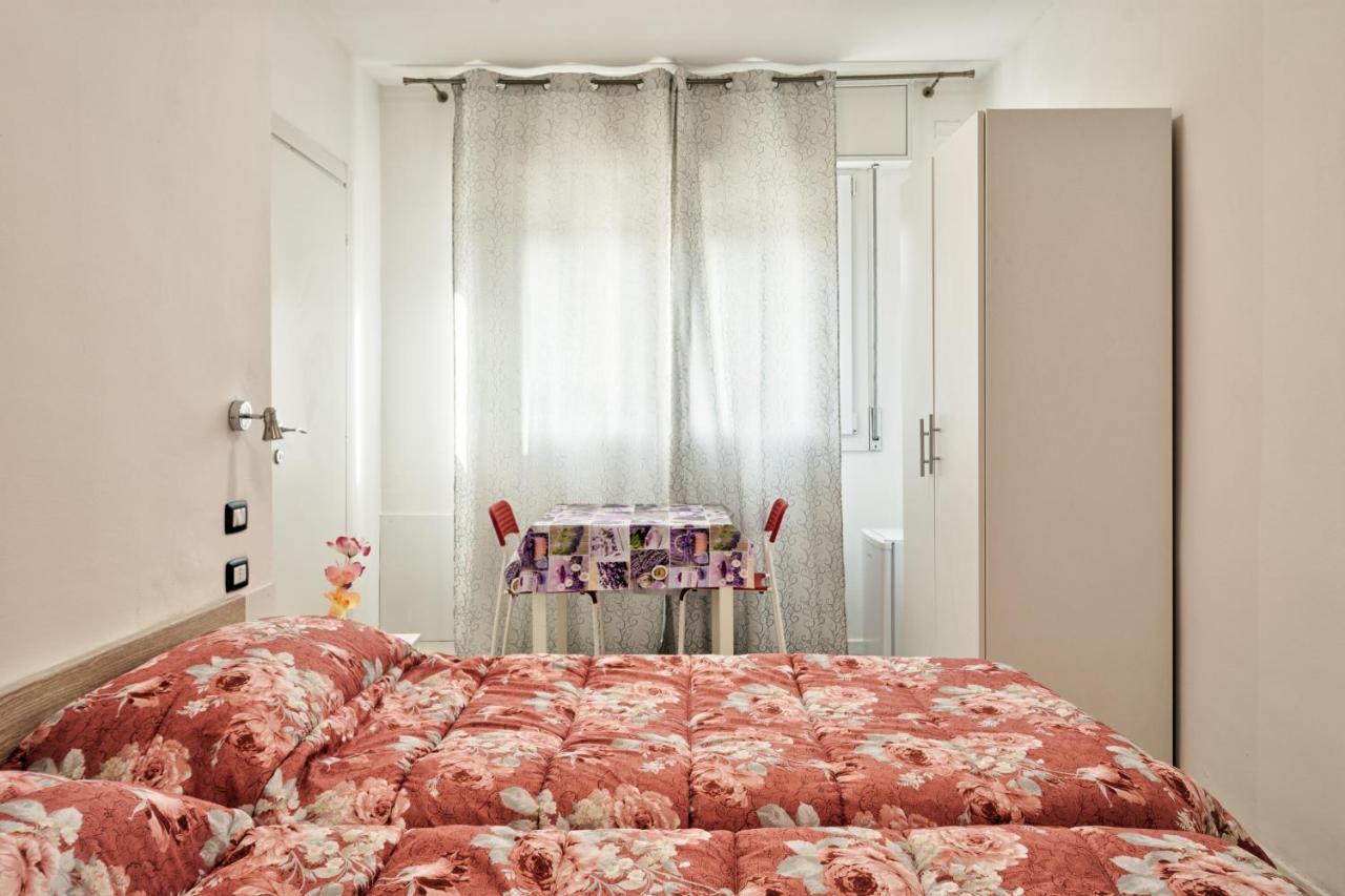 Venice Pink House Hotell Marghera Eksteriør bilde